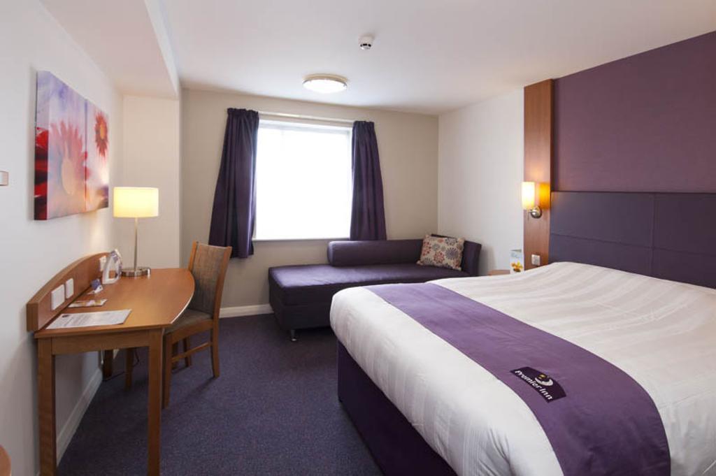 Premier Inn Newcastle Airport South Woolsington Екстер'єр фото