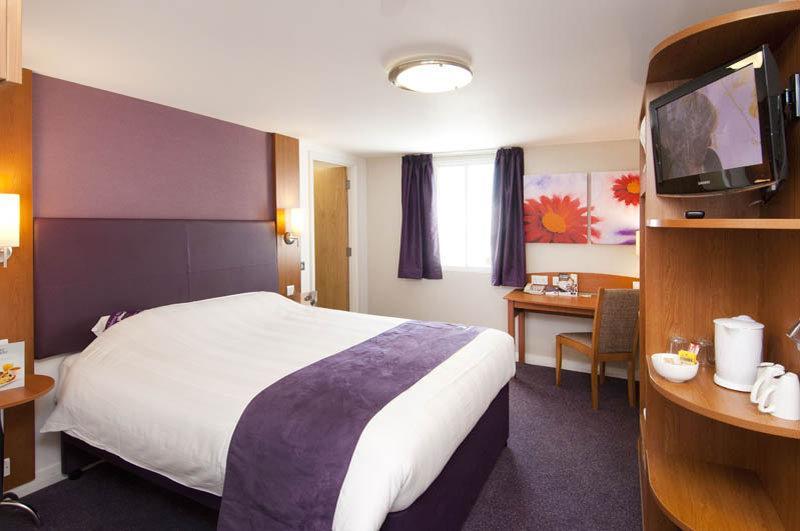 Premier Inn Newcastle Airport South Woolsington Екстер'єр фото